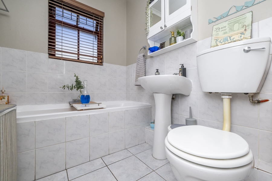 2 Bedroom Property for Sale in Vredenberg Western Cape